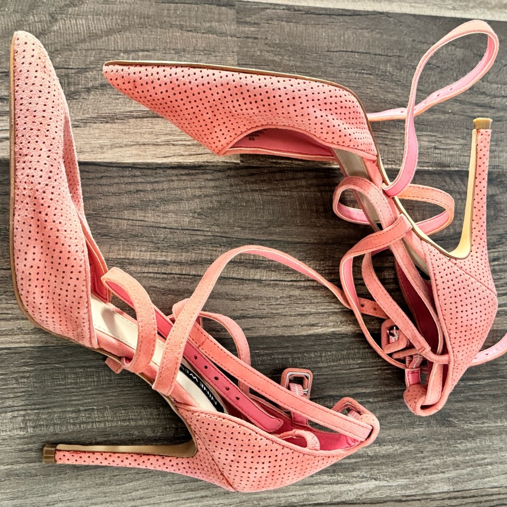 ⚠️Strappy Heels⚠️